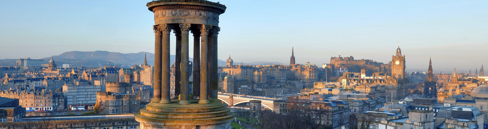 Search and compare cheap flights from Vágar Airport to Edinburgh