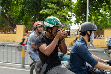 Half-Day Ho Chi Minh City Shopping Tour on Motorbike from Viator